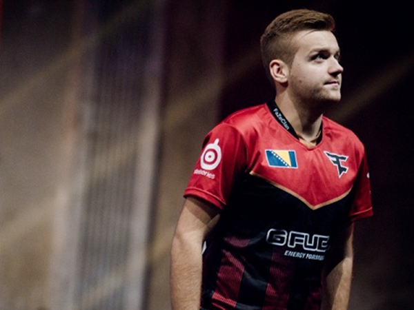 国外消息人士爆料：下赛季Jensen或将不参加2025LCS